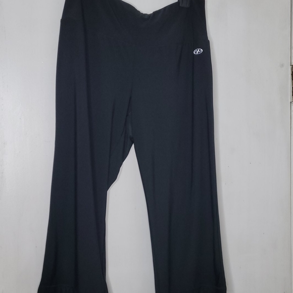N.Y.L. body/trim active capris - Picture 1 of 6
